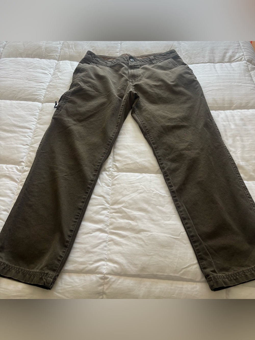 GH Bass Green Outdoor Pants Size 36x30 - Measures close to 35x29
